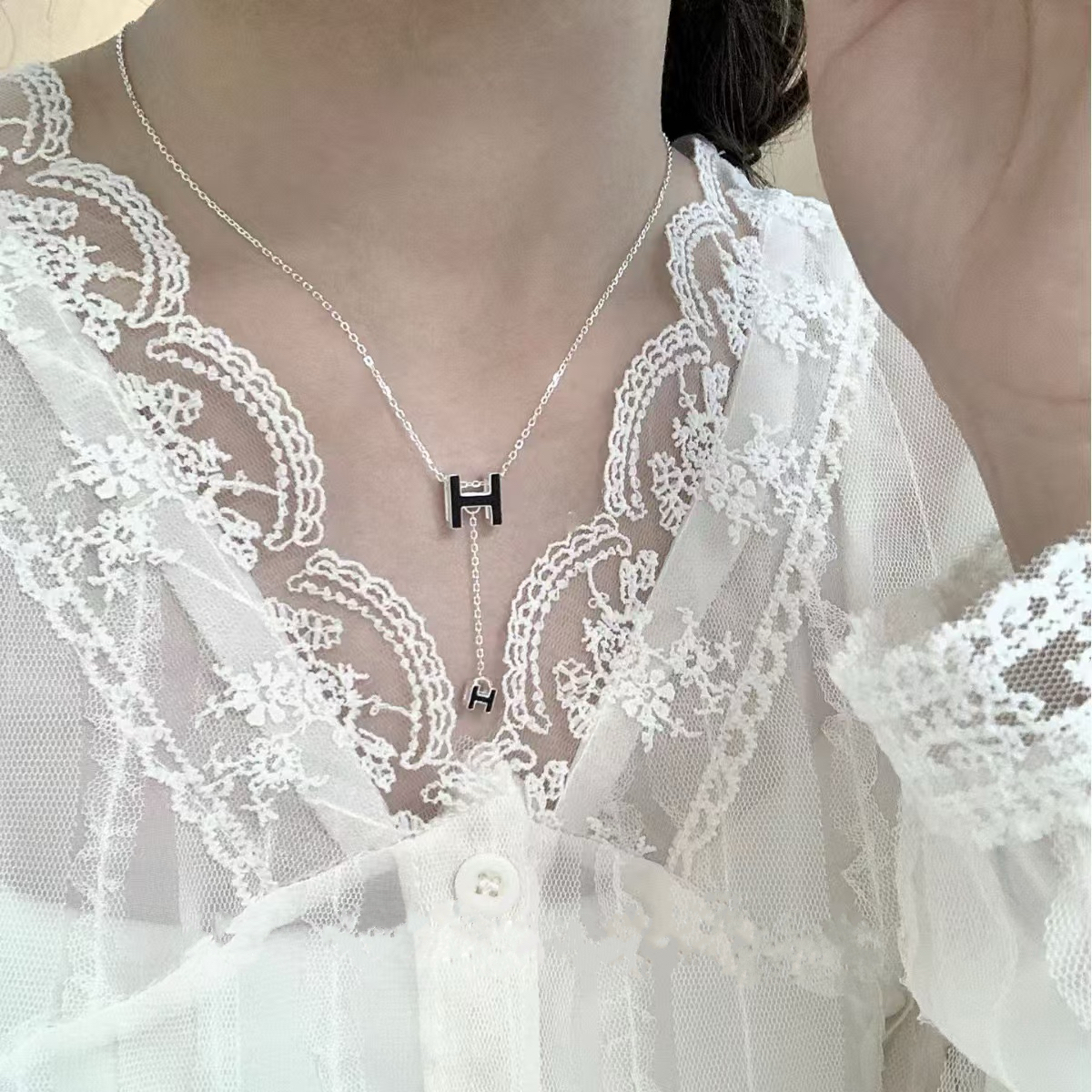 R62烤漆字母H立體純銀Y字鏈