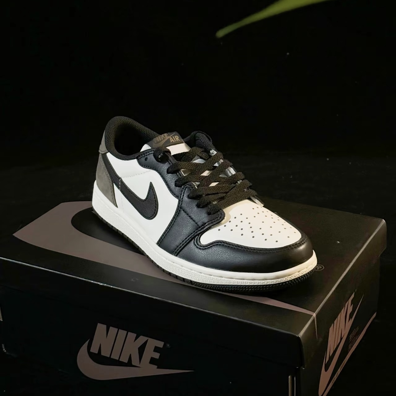 NIKE AIR JORDAN 1 LOW OG MOCHA GS 喬丹 摩卡 棕黑 大童款 CZ0858-102