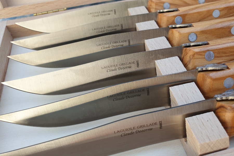 CLAUDE DOZORME ✩ Steak knives / Cutlery ✩ LAGUIOLE ASIA CLAUDE DOZORME ✩ Steak knives / Cutlery ✩ LAGUIOLE ASIA