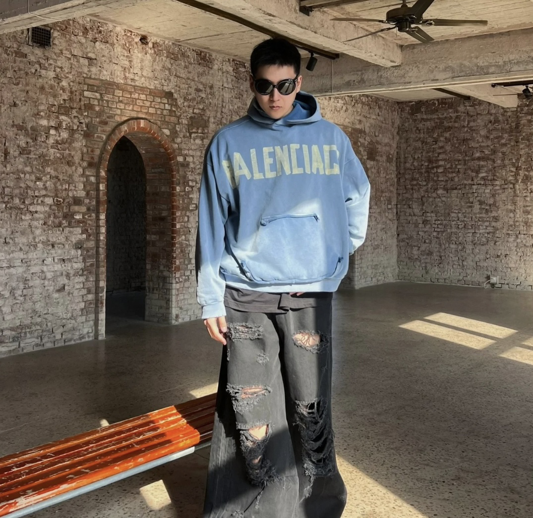 【NICE 歐美日韓代購】長袖 帽T上海經銷商24FW BALENCIAGA/巴黎世家 膠帶字母做舊破洞🔥