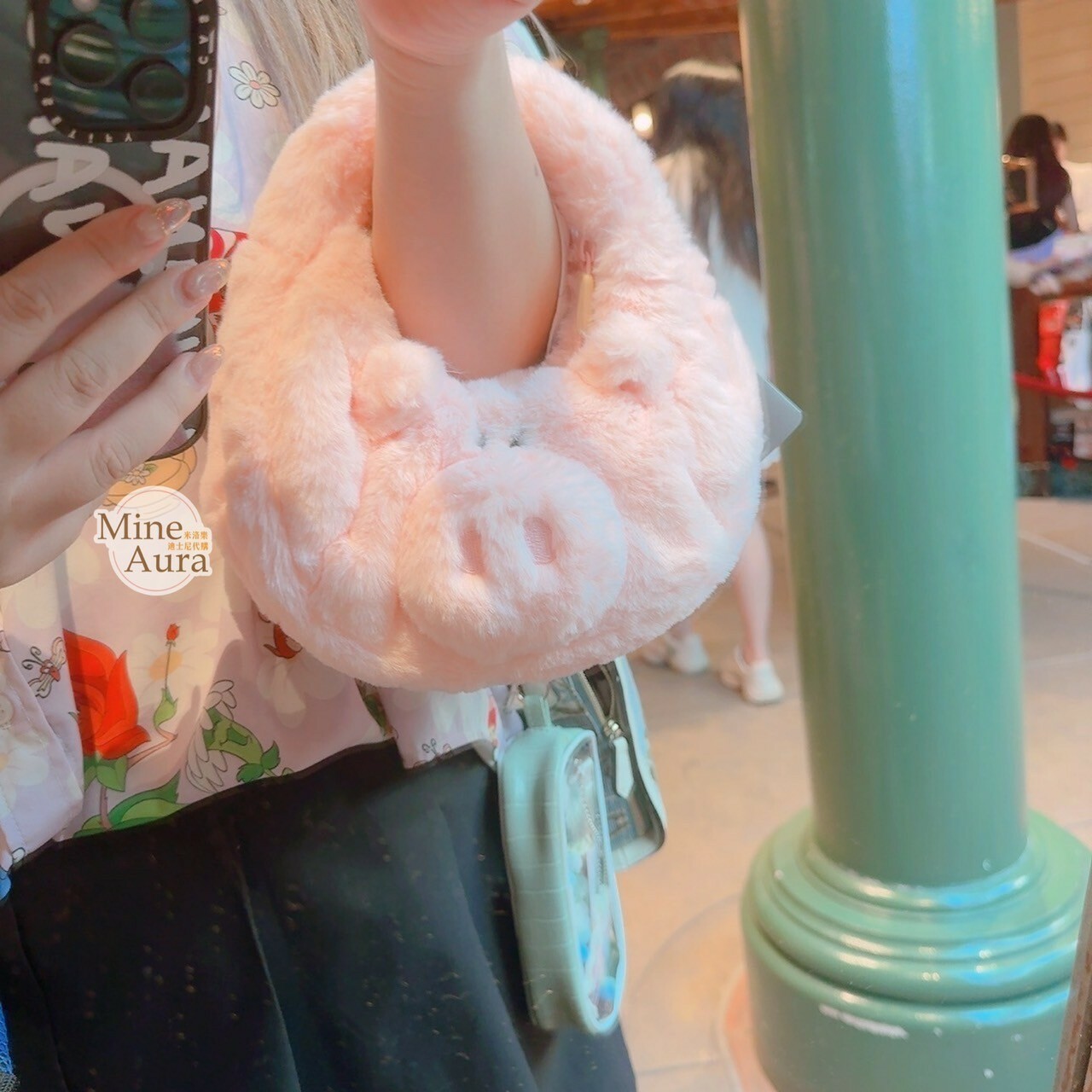 萌動秋日系列 小象嘟嘟 lumpy 大臉 絨毛 手提包 月亮包 小熊維尼 Winnie the Pooh -香港迪士尼樂園