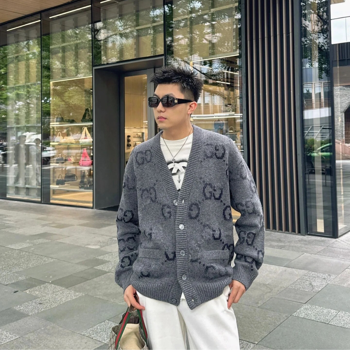 【NICE 歐美日韓代購】長袖 針織衫 上海經銷商 GUCCI/古馳 23FW 滿版滿印logo單排扣羊毛針織 長袖針織衫 時尚百搭