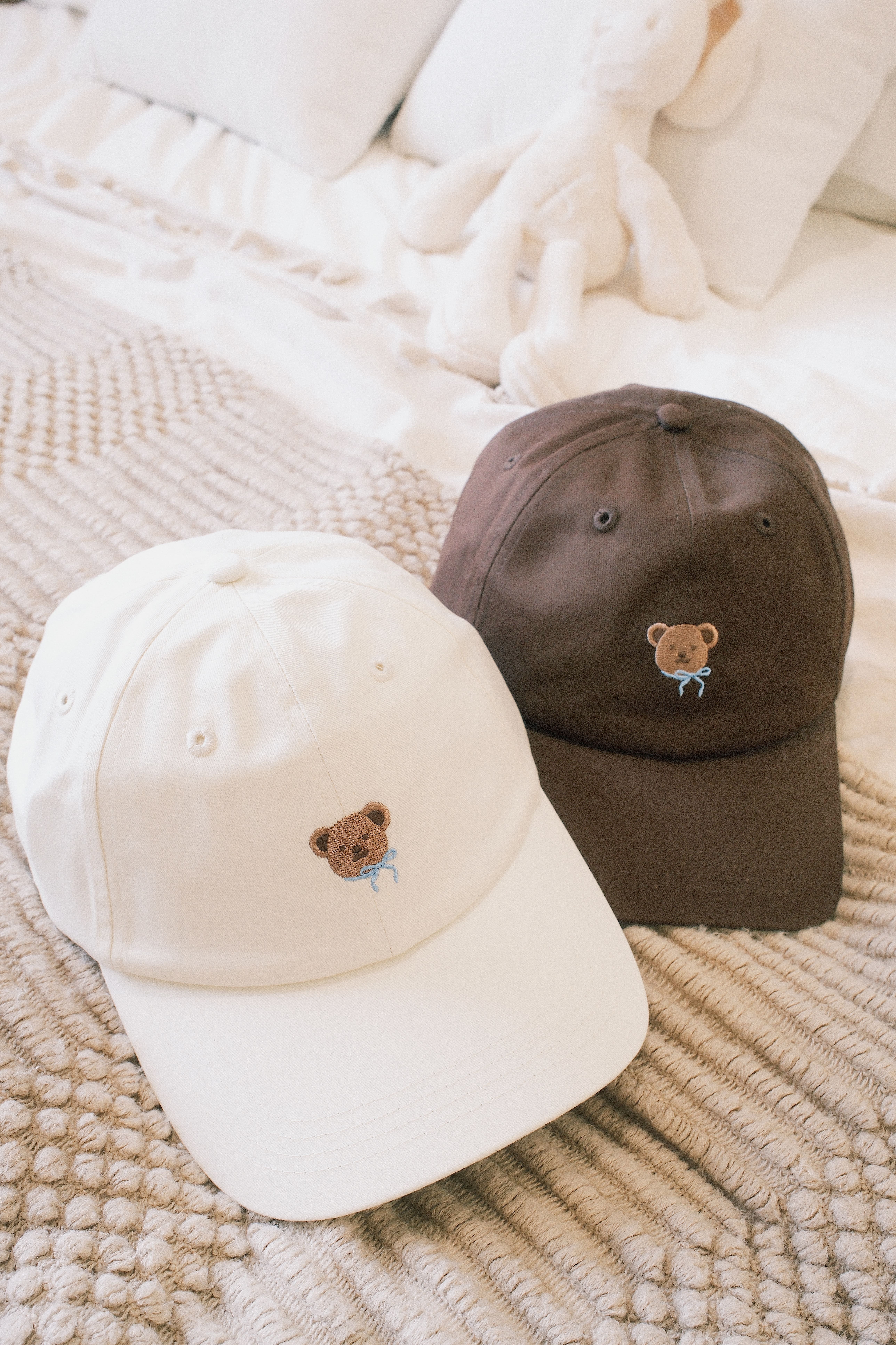 兩色/ 蝴蝶結小熊刺繡Cap帽/ Ribbon Bear Embroidered Cap