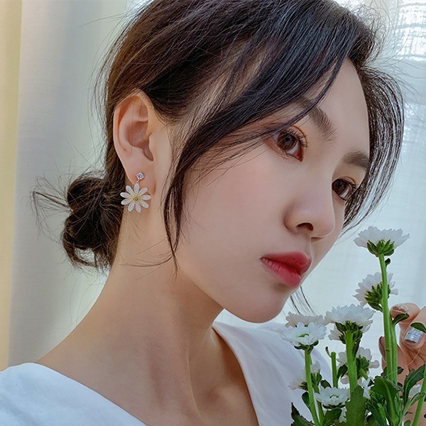 韓國JK 新款小雛菊耳釘耳飾 J0619