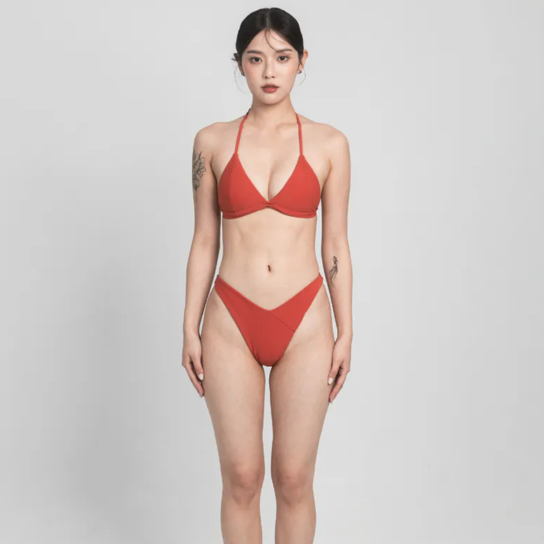 ▲TIMU 簡約拼接 三角補曬上衣 / Turkish Orange 土耳其橘