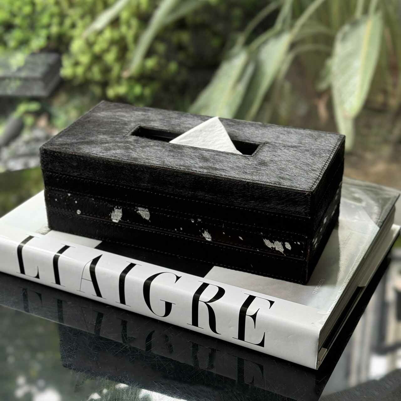 黑銀皮革面紙盒