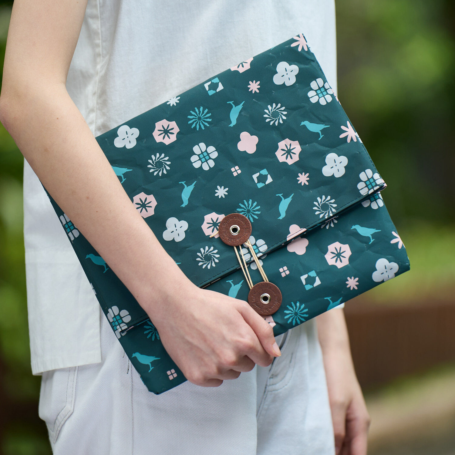 inBlooom x IWASAKI SIKI/Waterproof Stone Paper Pouch /Classic/Forest Green