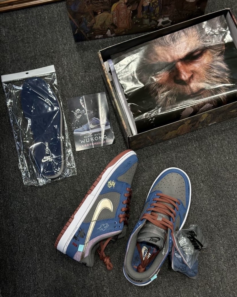 【定制球鞋】Nike Dunk Low NO.205 黑神話悟空 祥雲龍紋 遊戲主題 解構 復古 減震耐磨輕便 低幫 板鞋 男女同款 米藍黑 FB8895-601(Teamfour-男女同款黑神話悟空)