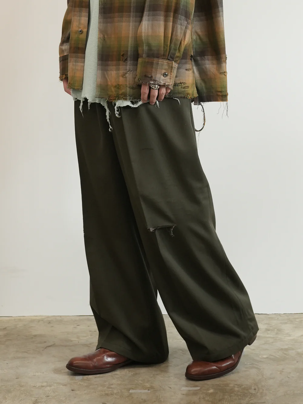 ANCELLM - WOOL DAMAGE WIDE SLACKS / 2COLORS