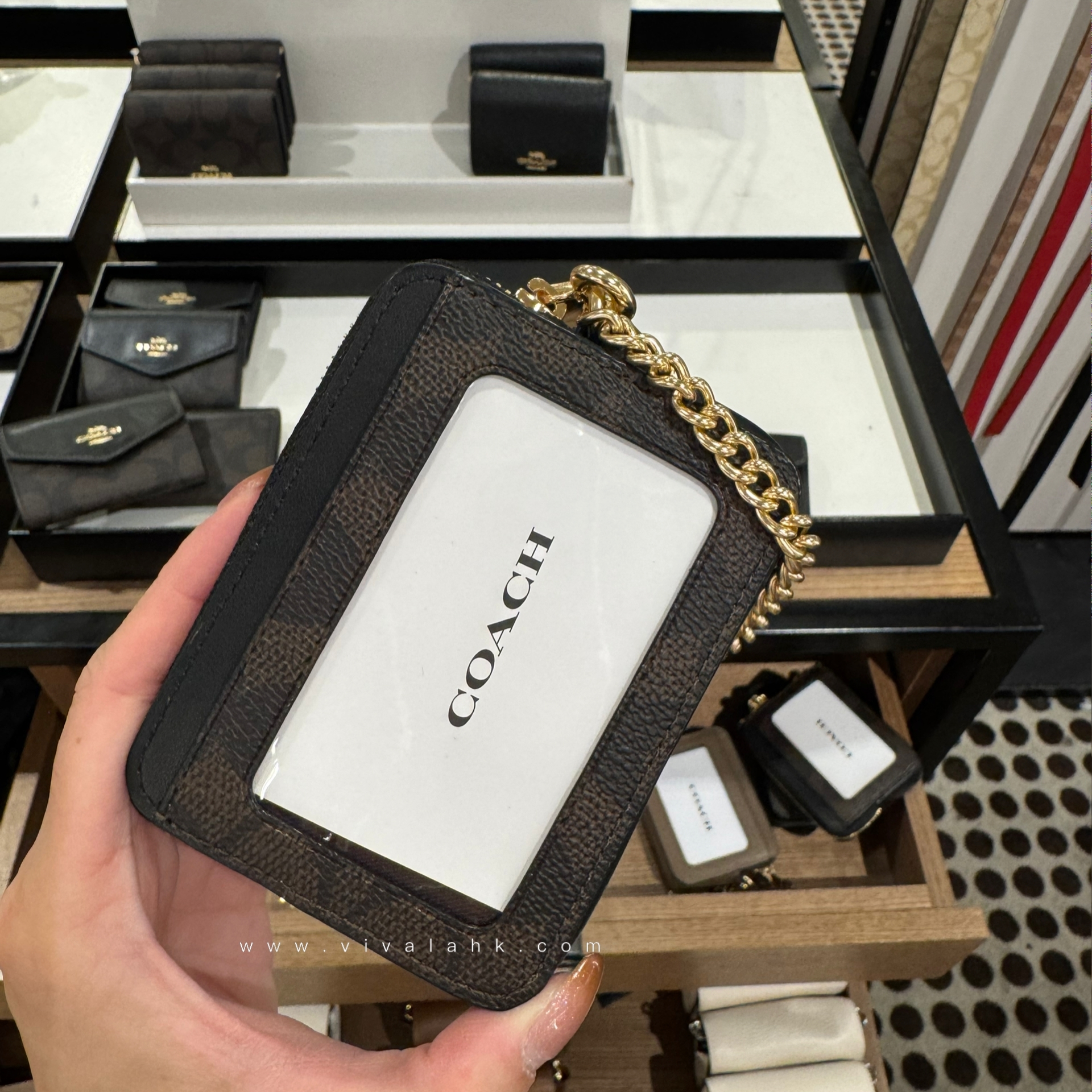 Coach - Zip Card Case in Blocked Signature Canvas (C1885)