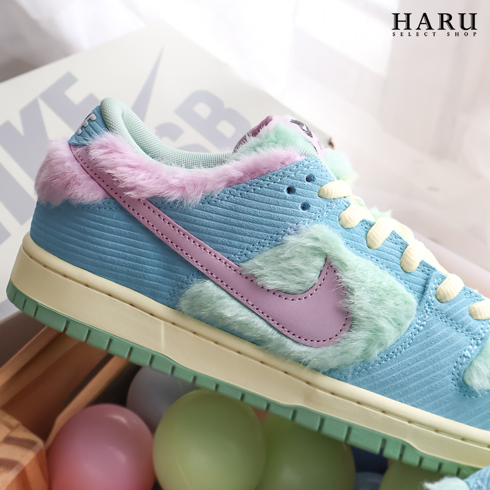 Verdy x Nike SB Dunk Low “Visty” 藍綠黃粉 毛絨 燈芯絨 皮革 verdy卡通 滑板鞋 復古休閒鞋 FN6040-400