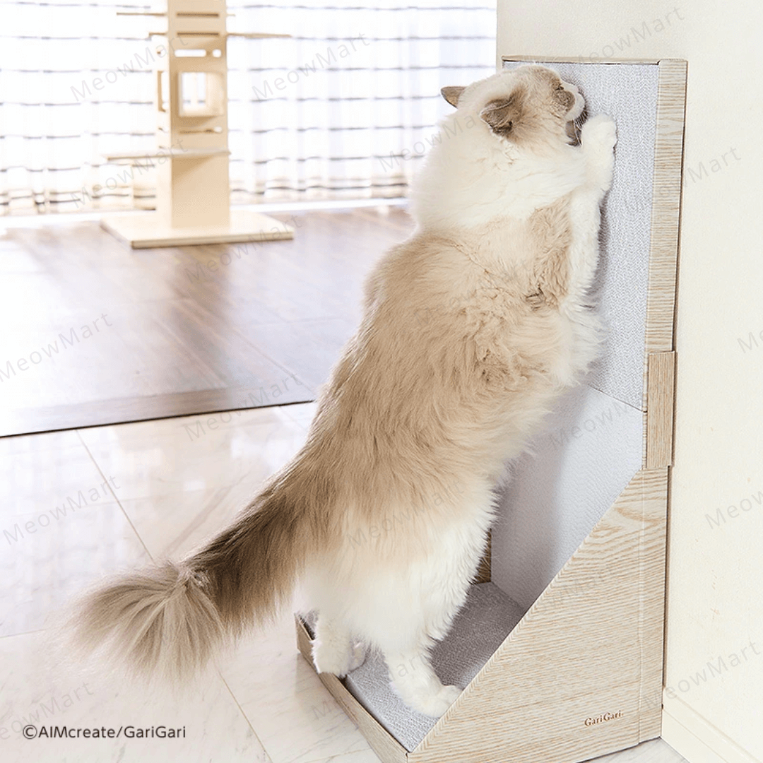 【新品8折】日本Gari Gari 直立式貓抓板 (白色)