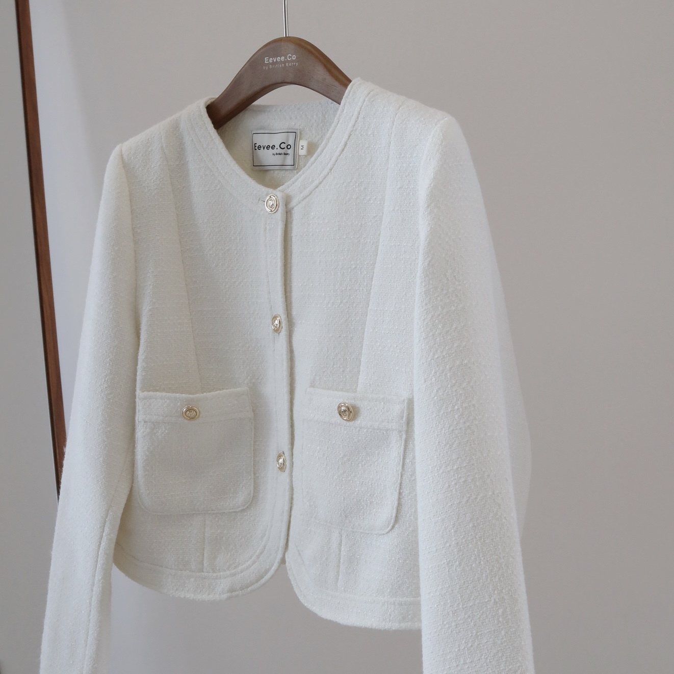 現貨 7079 米白短版小香風外套