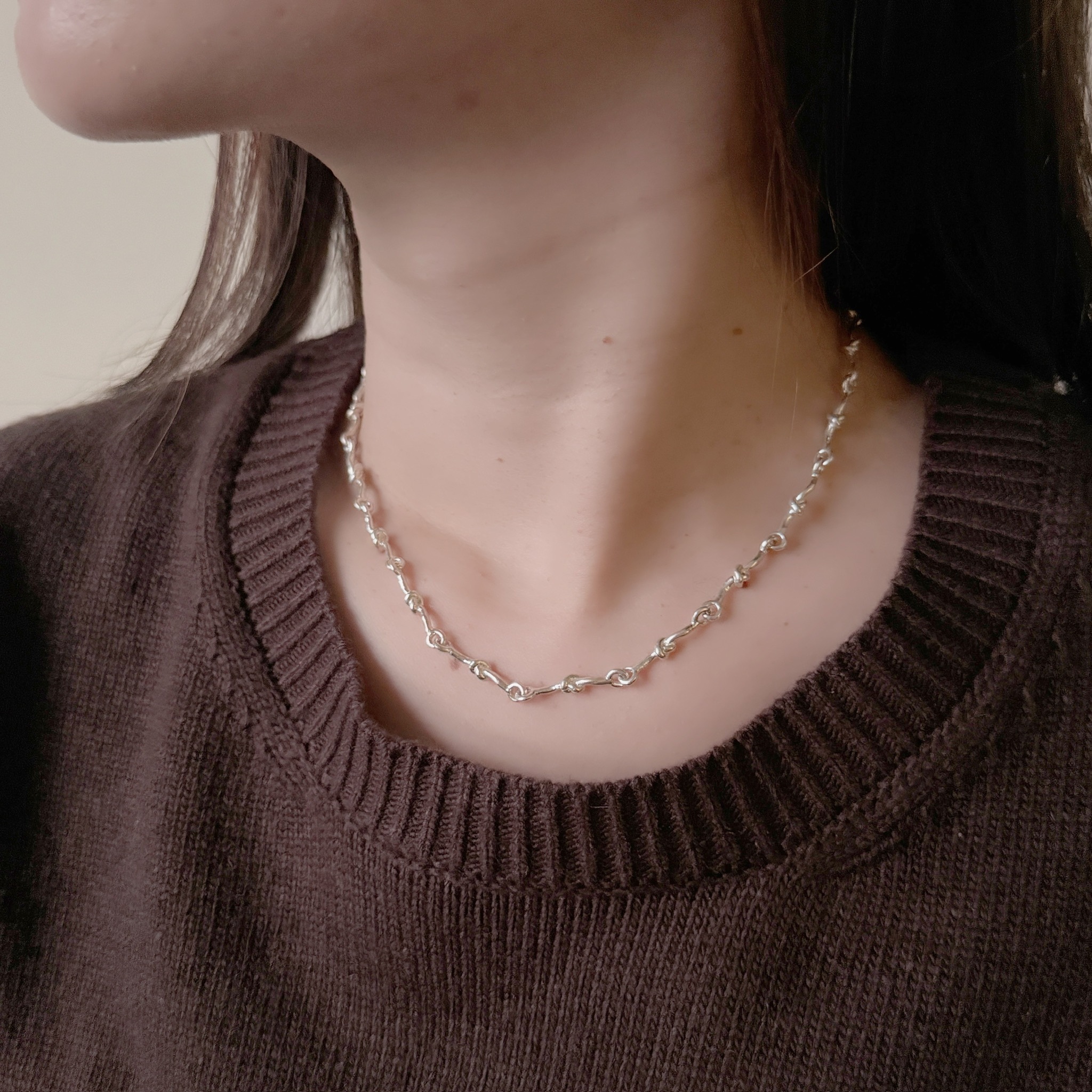 Heavy thumb knot Necklace