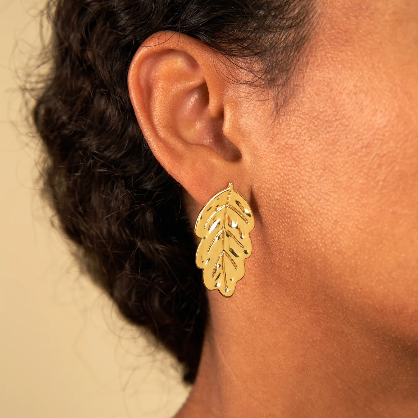 LEAF EARRINGS｜Coucou Suzette