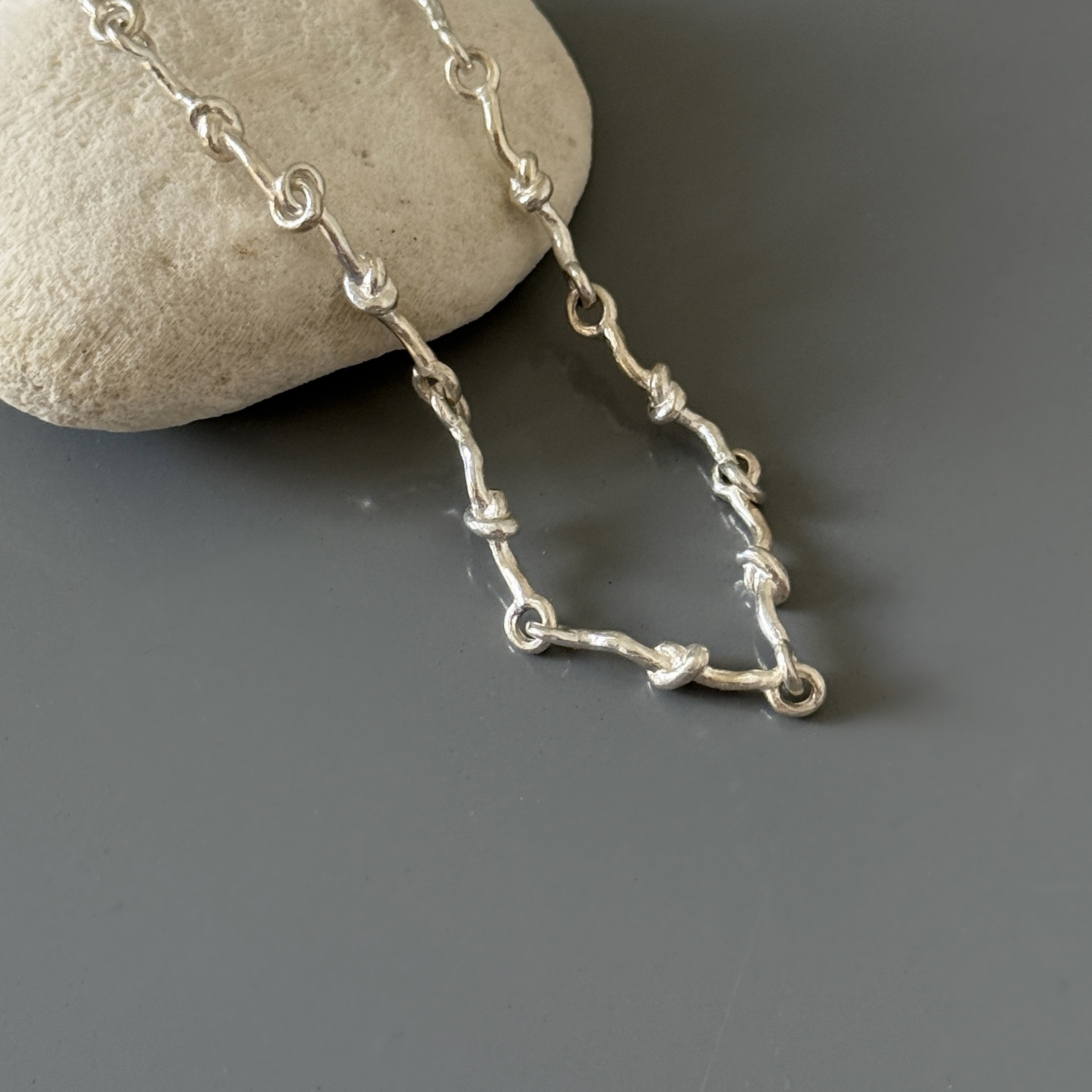 Heavy thumb knot Necklace