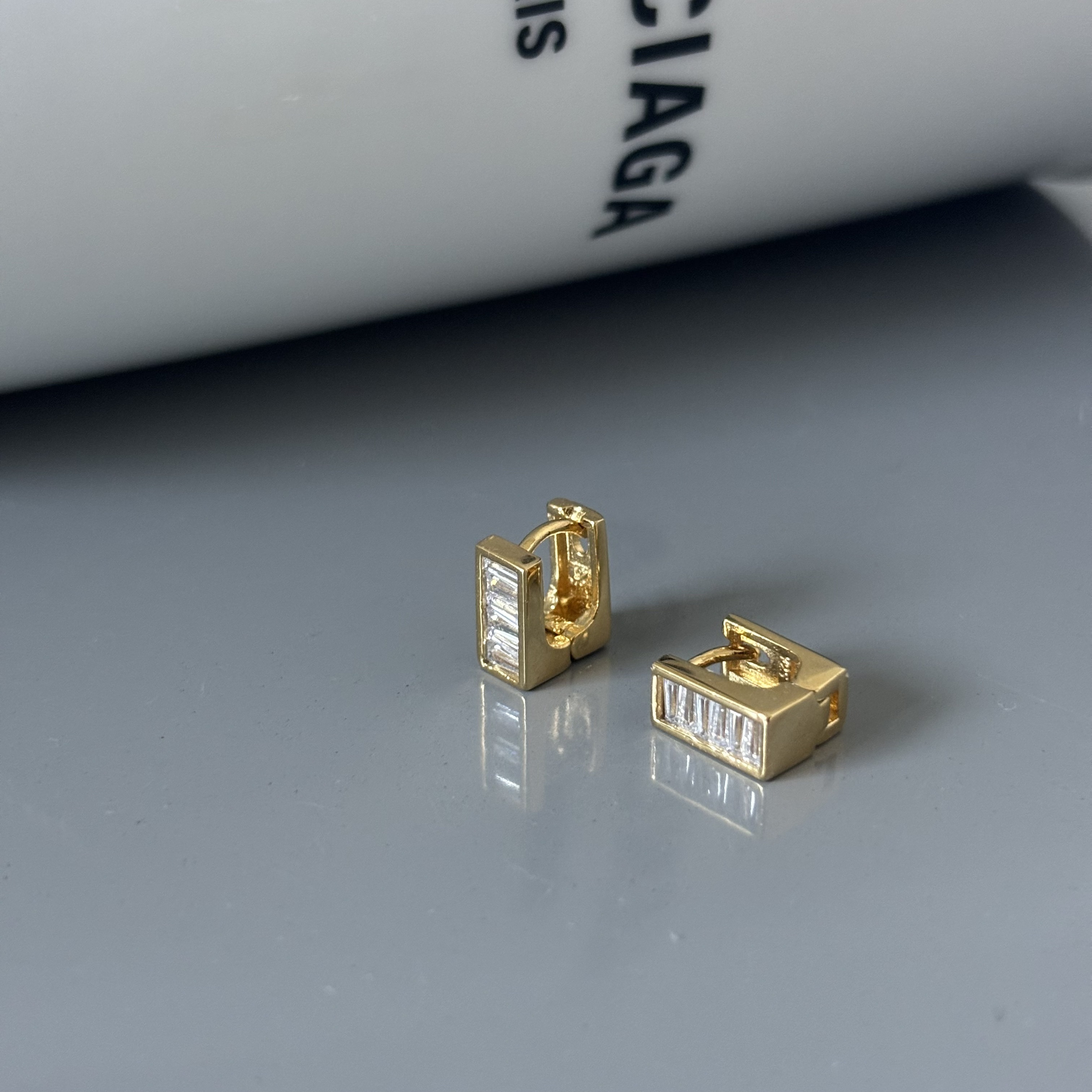 Square baguette zircon earrings