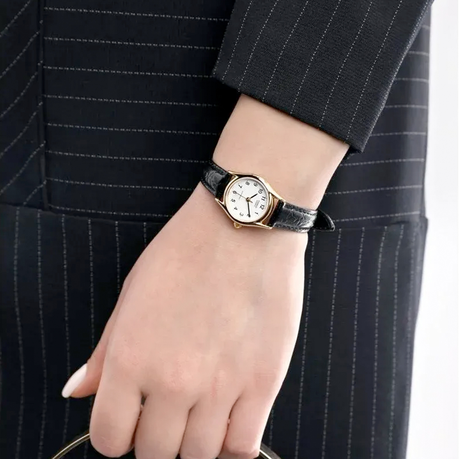 Casio LTP-1094Q-7B1 23mm 金白 數字面 女裝皮帶錶 復古錶