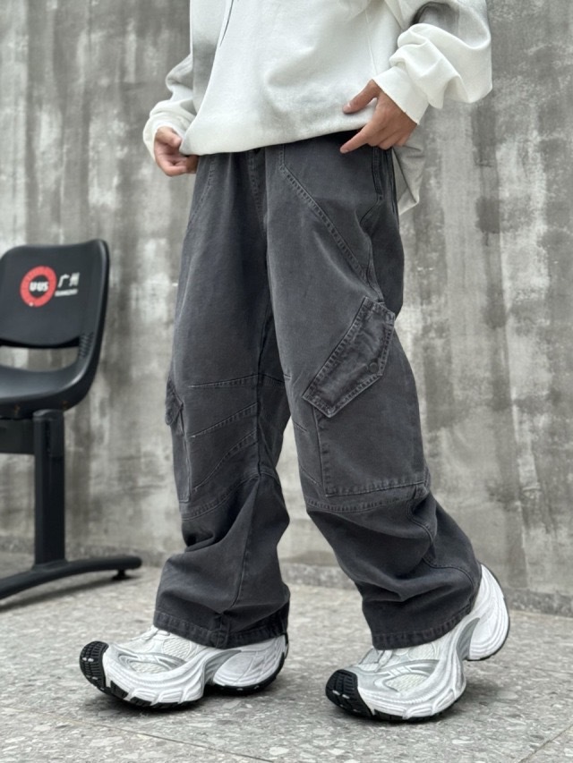 復古水洗彎刀工裝牛仔褲