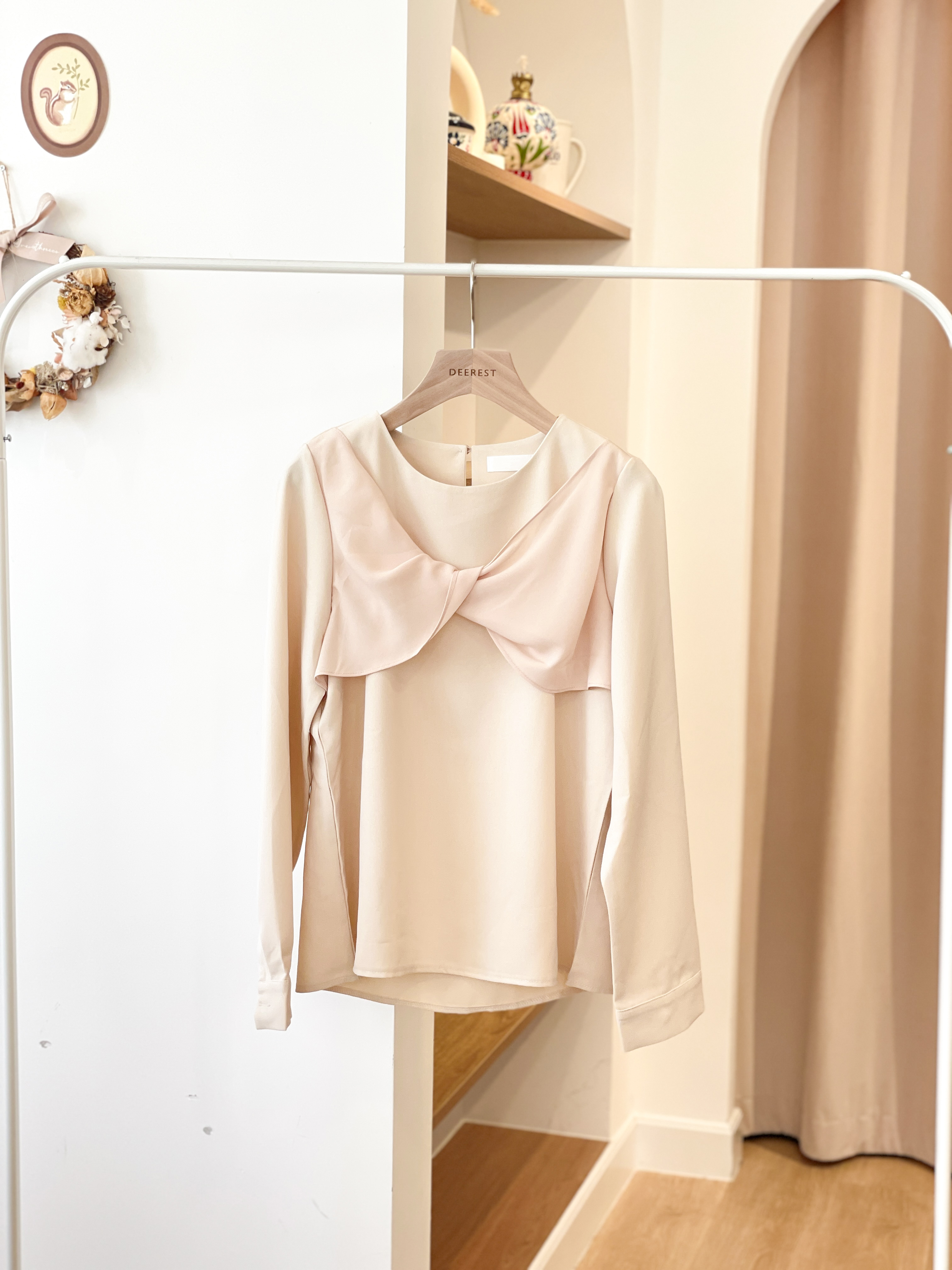 T1167 Soft Knot Elegant Blouse