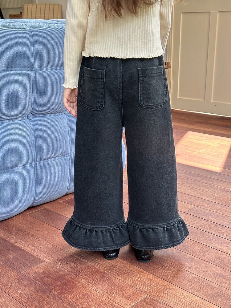 時髦花邊牛仔褲