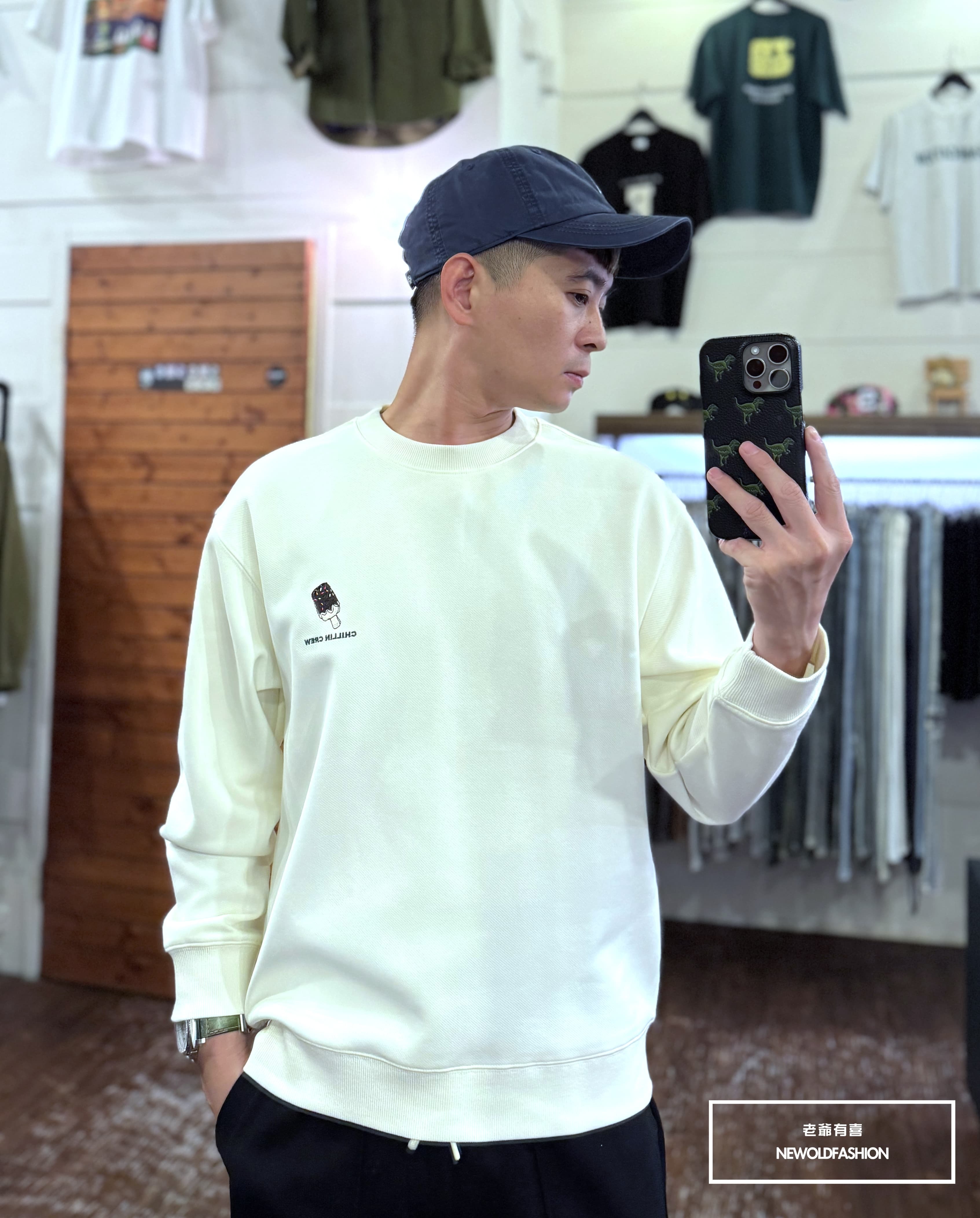 『新品上市』重磅crew雪糕刺繡大學T-米(NOF24095706)