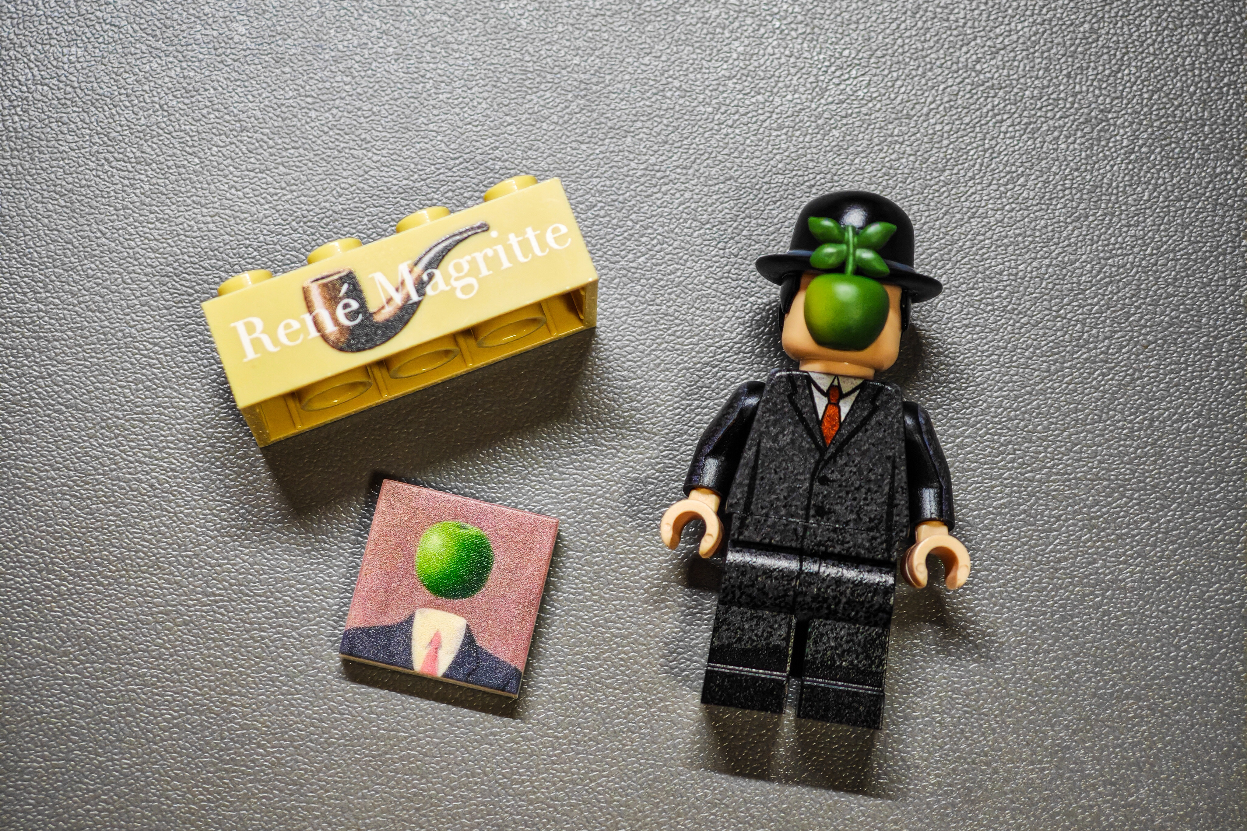 [D Made][In Stock] Rene Magritte [UVprinted]