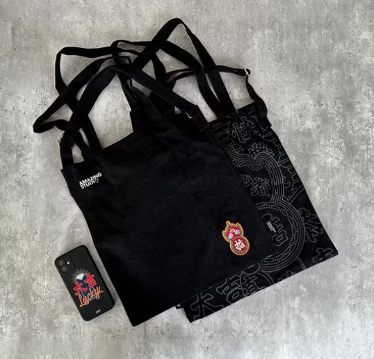 AMAZING STUDIO  側背帆布袋【香港懷舊霓虹燈 】