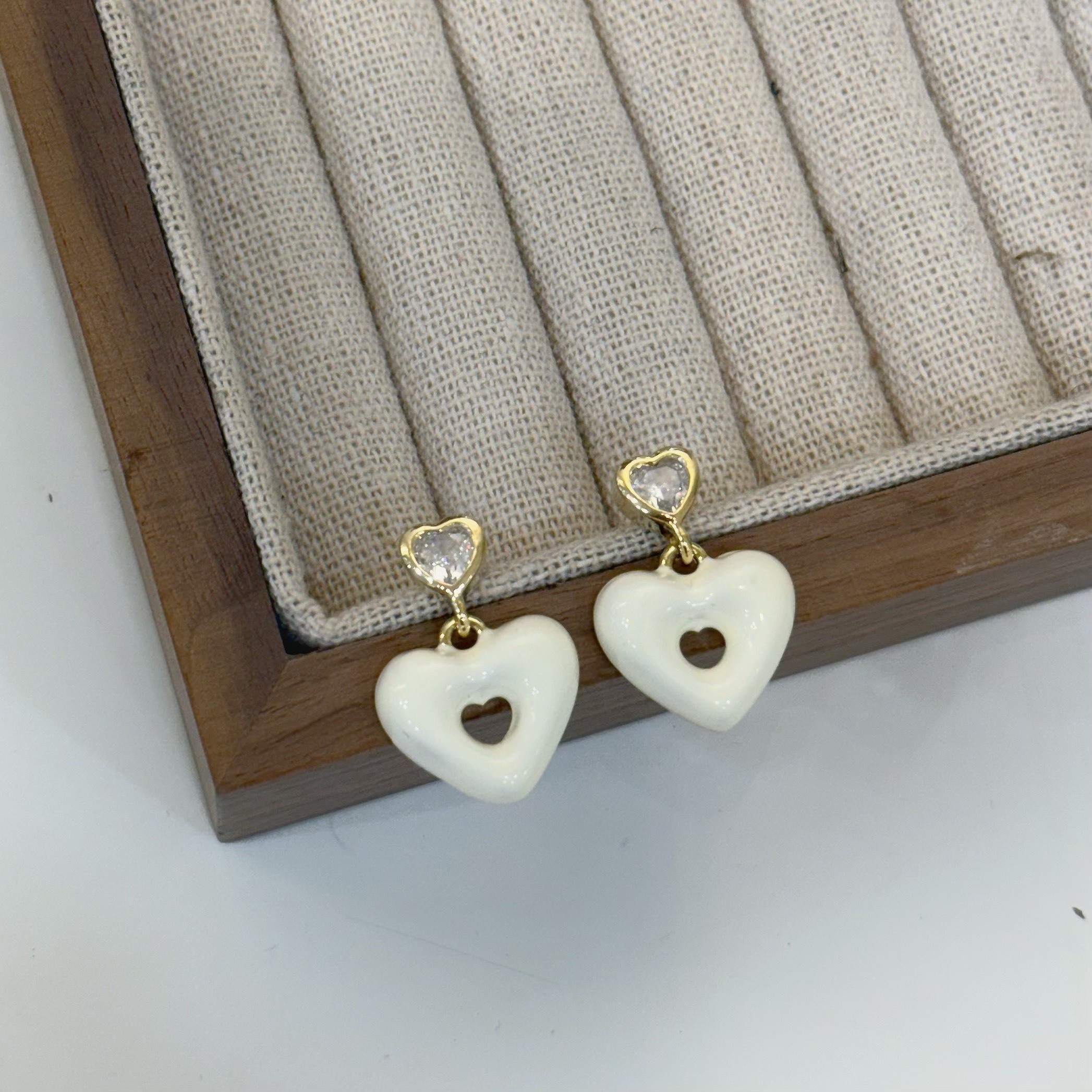 R31烤漆愛心垂吊