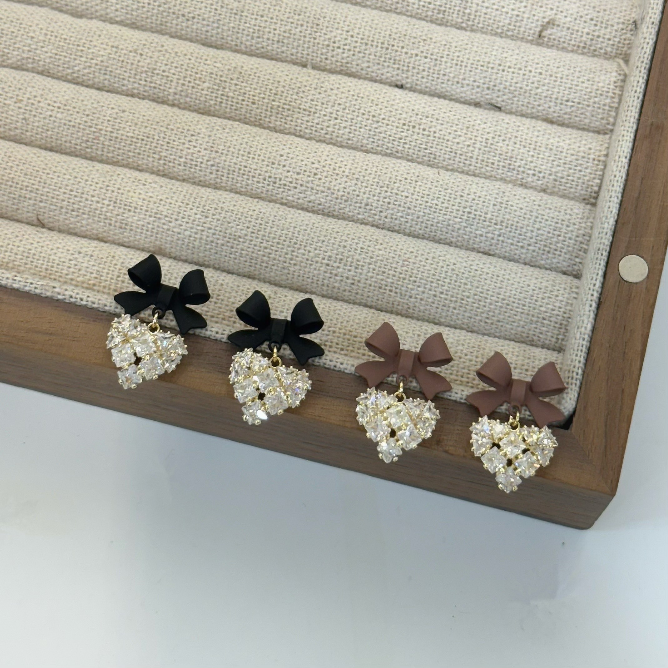 R27磨砂蝴蝶結滿鑽愛心垂吊