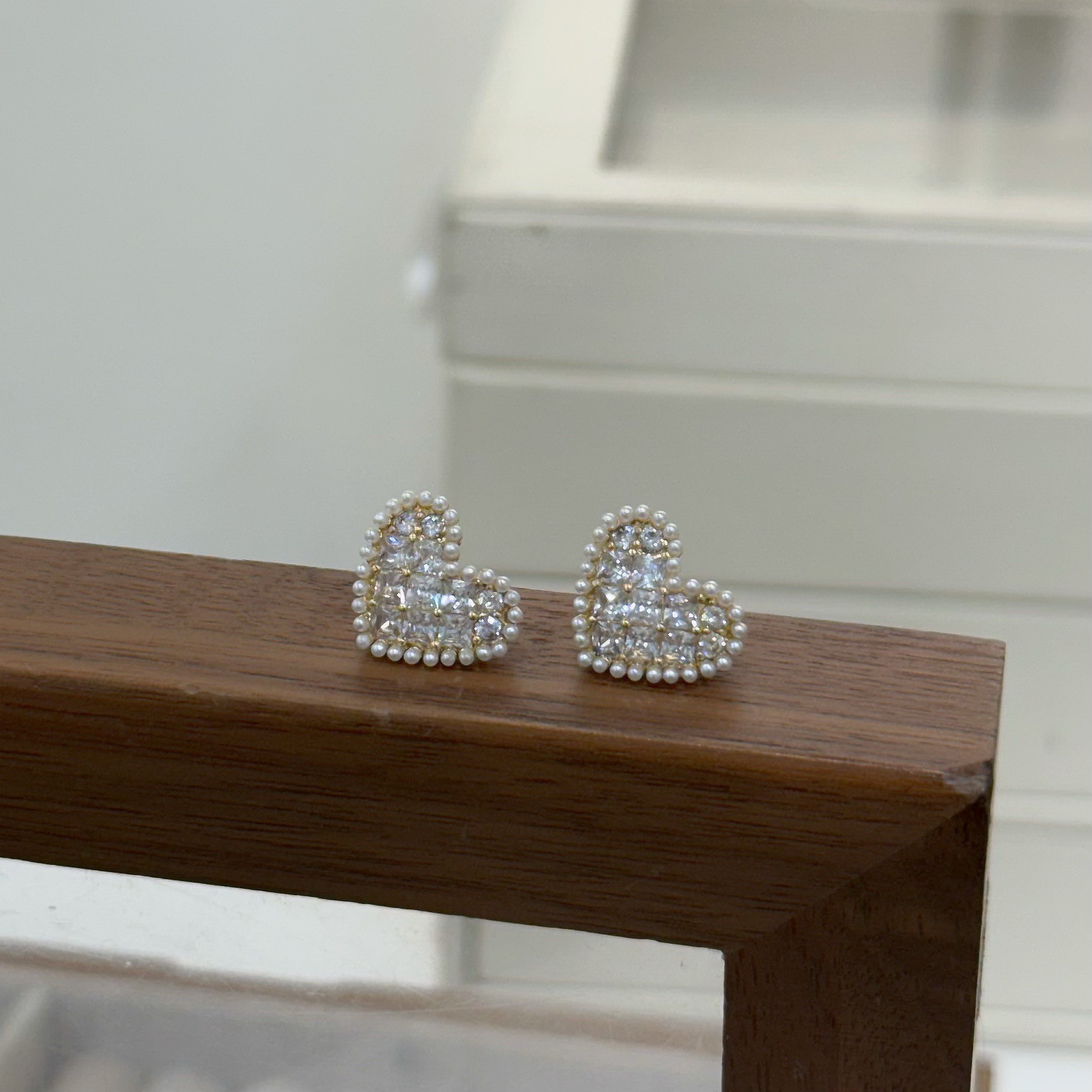 R13滿鑽珍珠愛心耳針