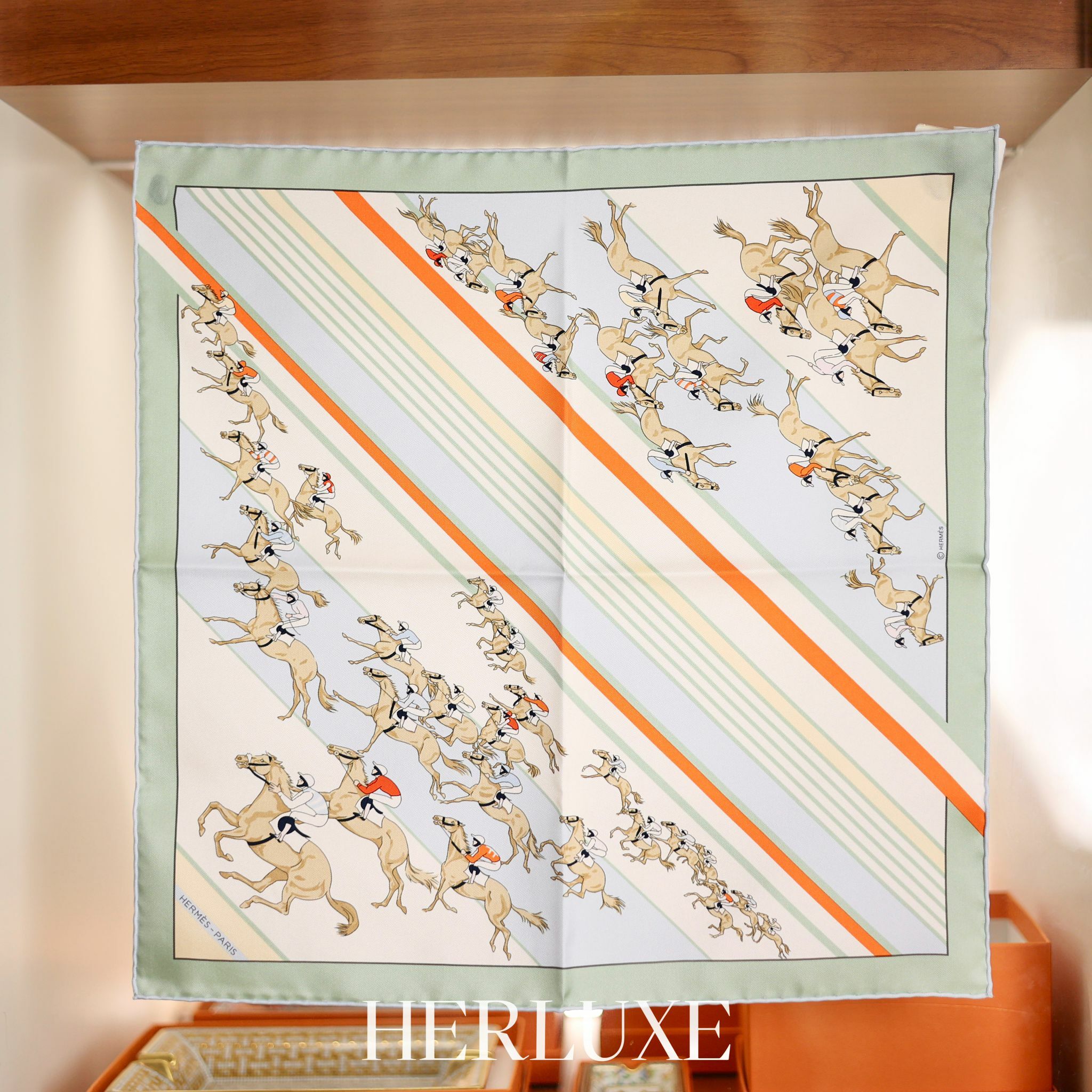 Les Courses scarf 45x45cm 100%soie Vert Amande / Bleu Ciel / Orange