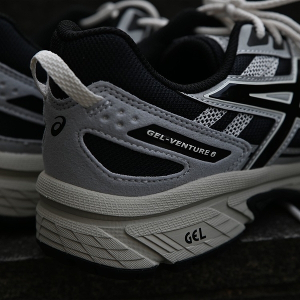 ASICS 慢跑鞋 GEL-VENTURE 6 黑灰 奶油 復古 情侶鞋 男女 1203A438001