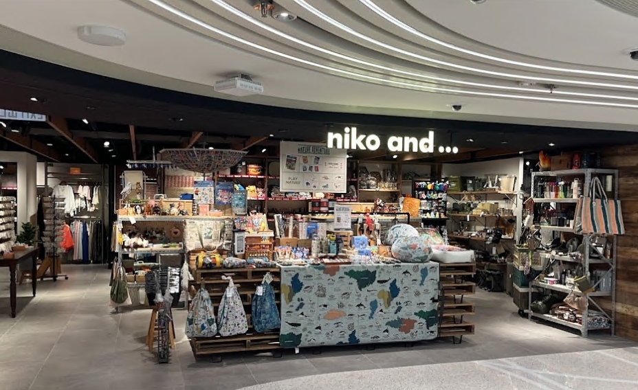 niko and… 铜锣湾店