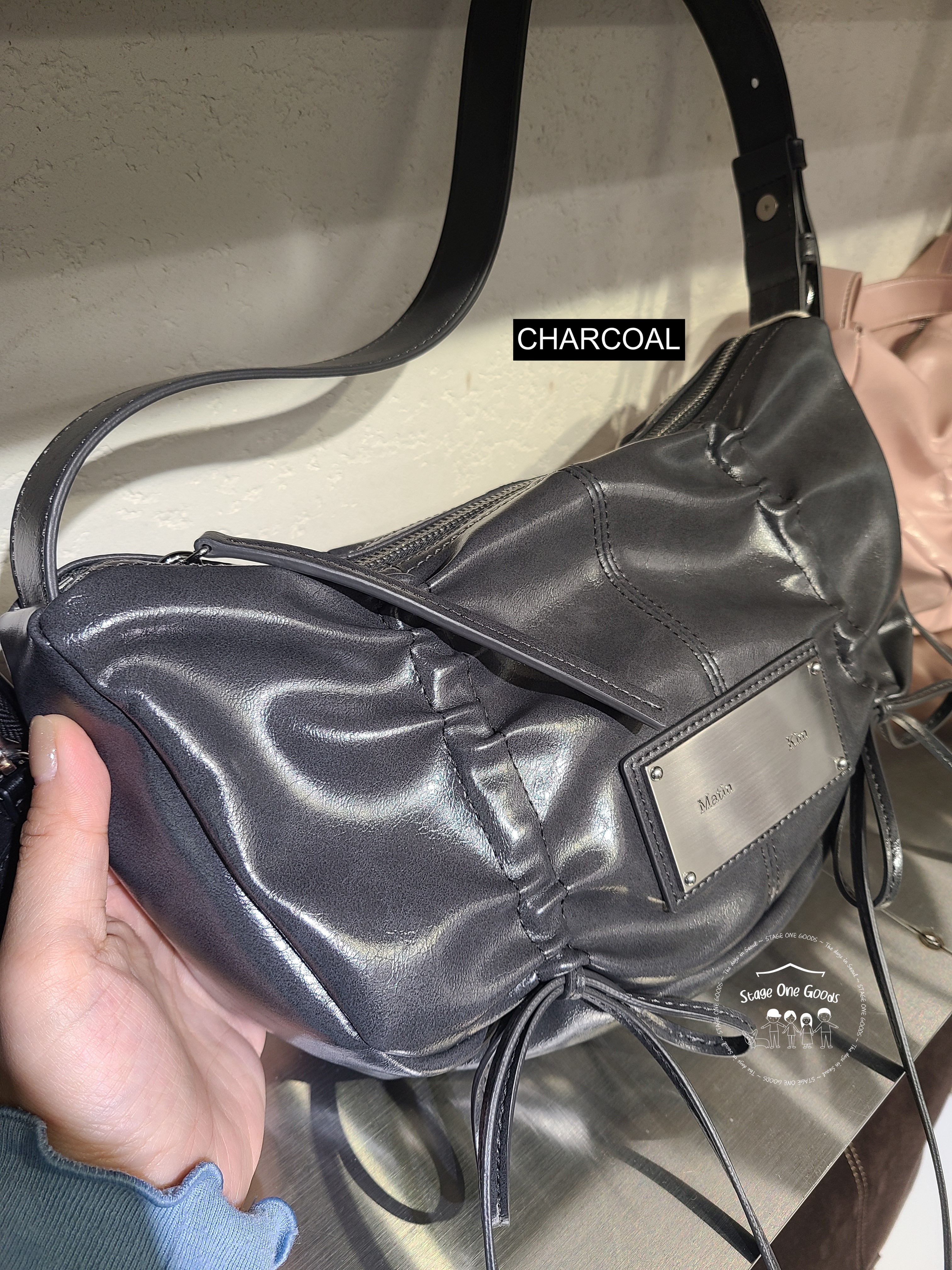 MATIN KIM HALF SHIRRING RIBBON ROUND BAG