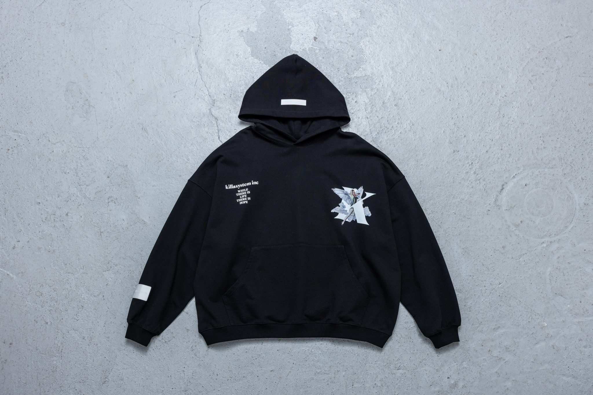 ON SALE " KILLASYSTEM OVER MOON HOODIE (黑色)