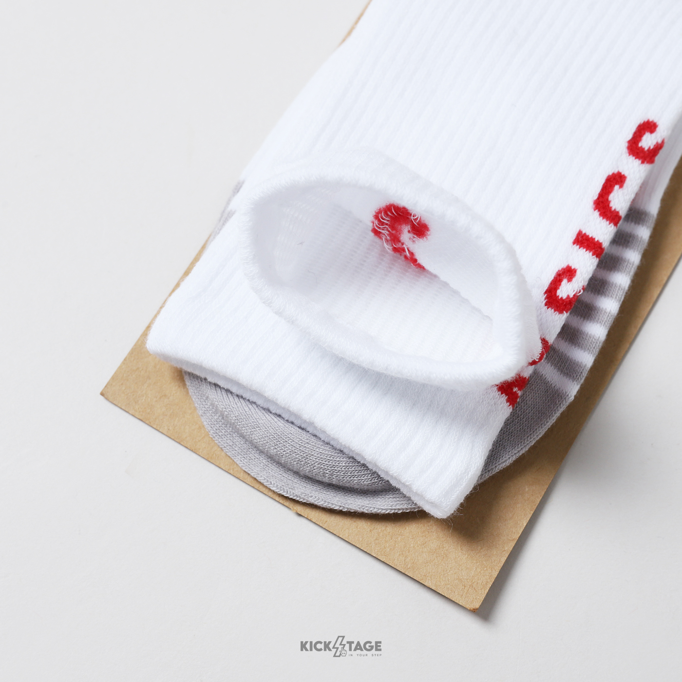 ASICS 亞瑟士 白紅 緹花 薄底 中性 訓練 運動 慢跑 中筒襪 長襪【3013B041-100】