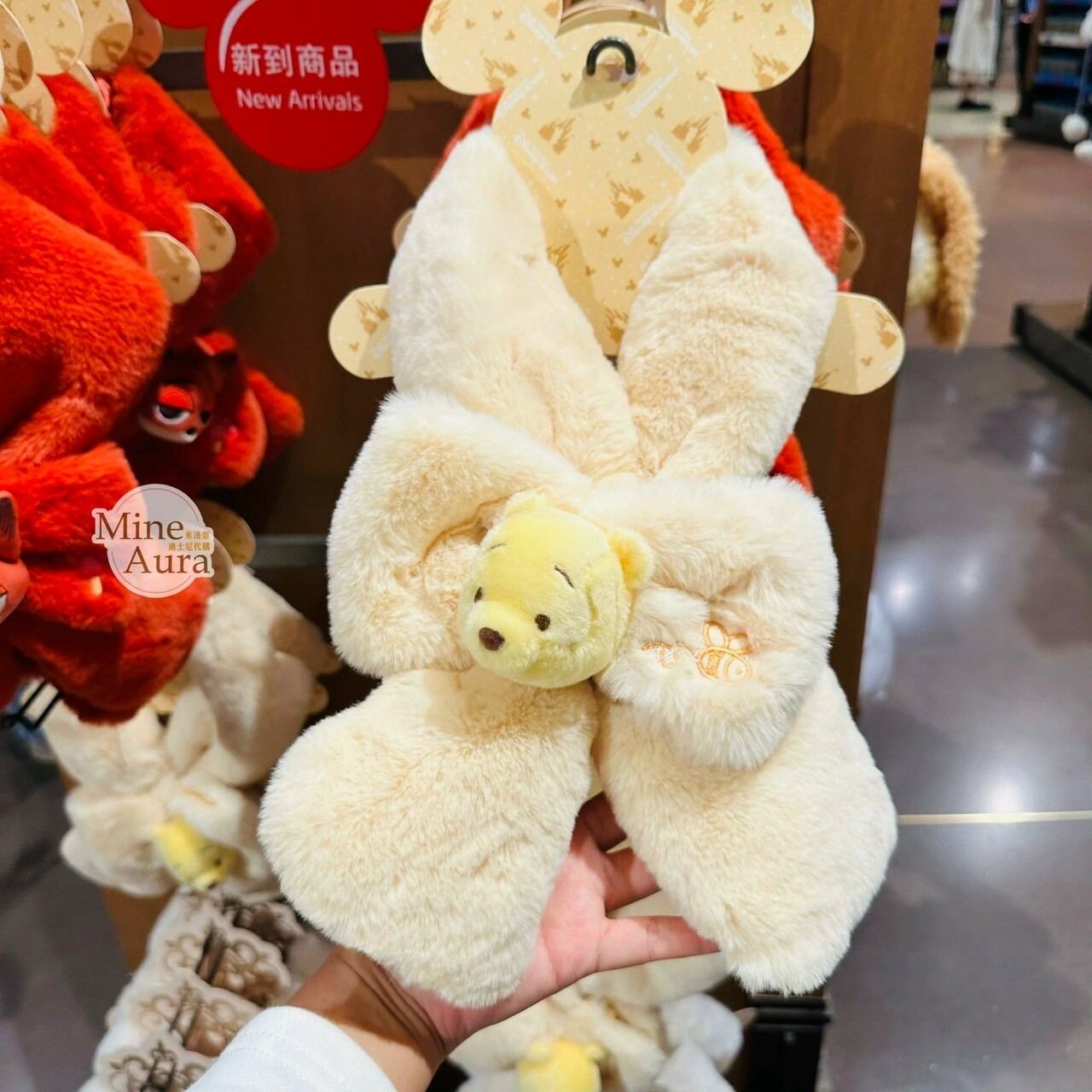 小熊維尼 Winnie the Pooh 絨毛大頭 蝴蝶結 造型圍巾 圍脖 -上海迪士尼樂園