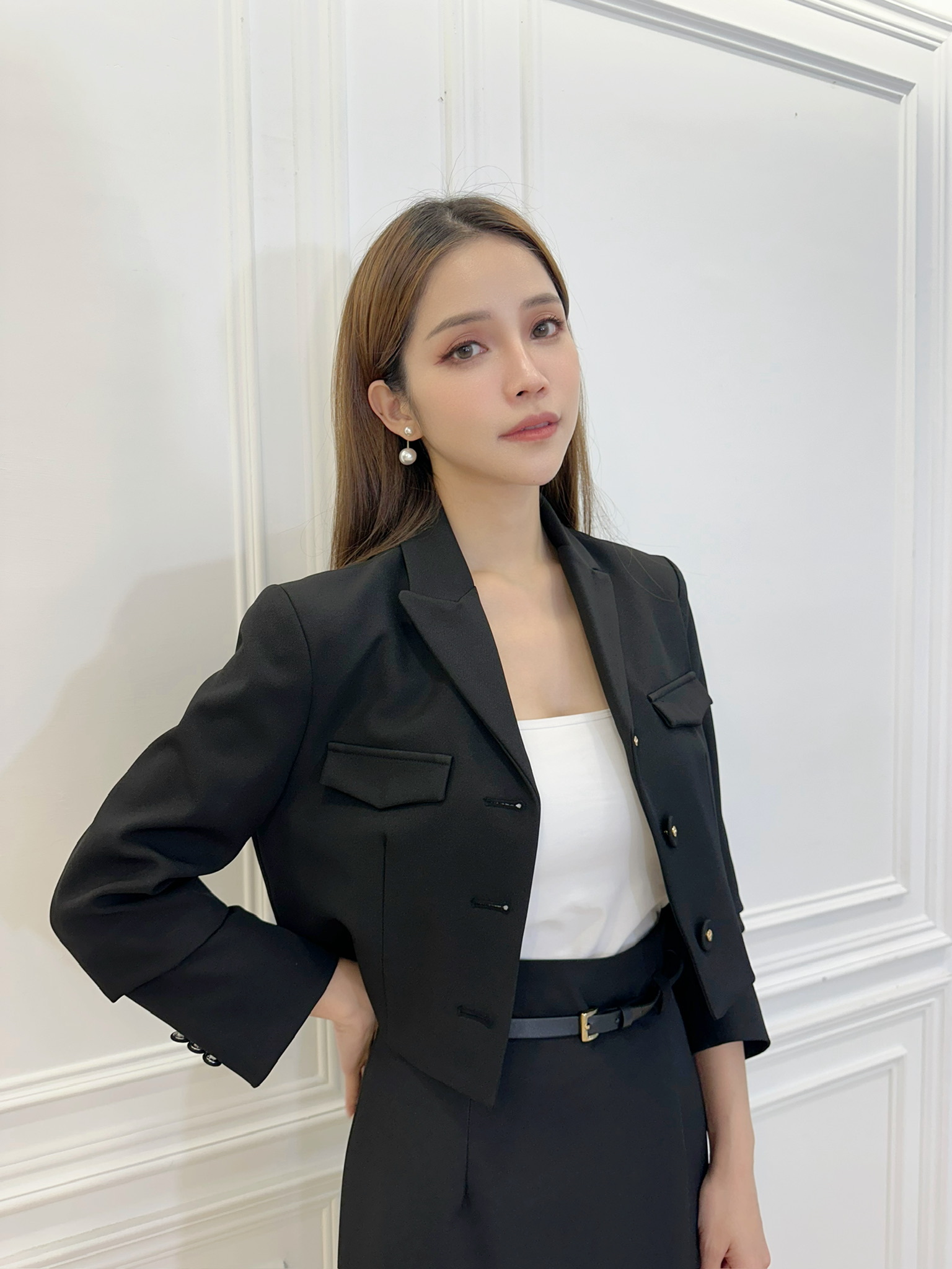 優雅翻領好比例腰帶窄裙套裝