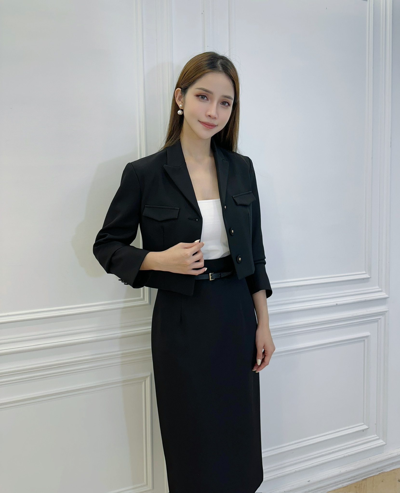 優雅翻領好比例腰帶窄裙套裝