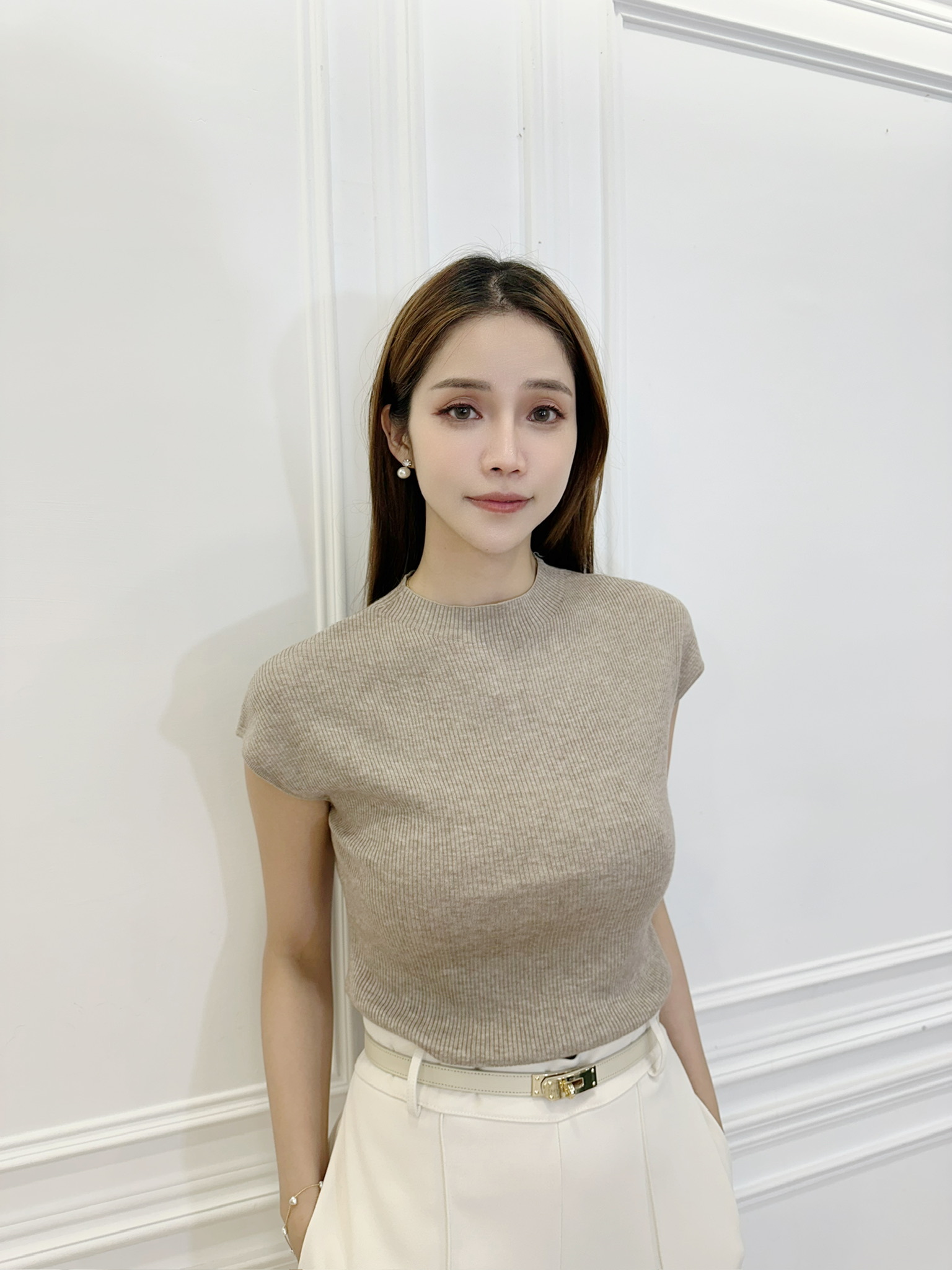 坑條半袖針織上衣