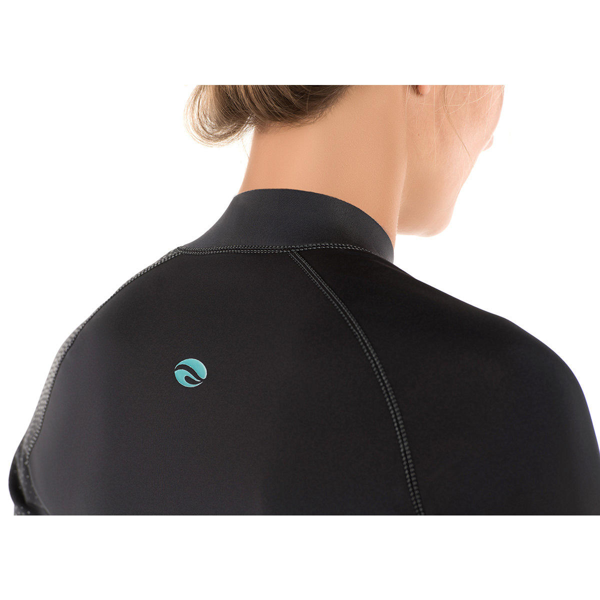 ▲BARE Exowear 功能性防寒夾克-女生