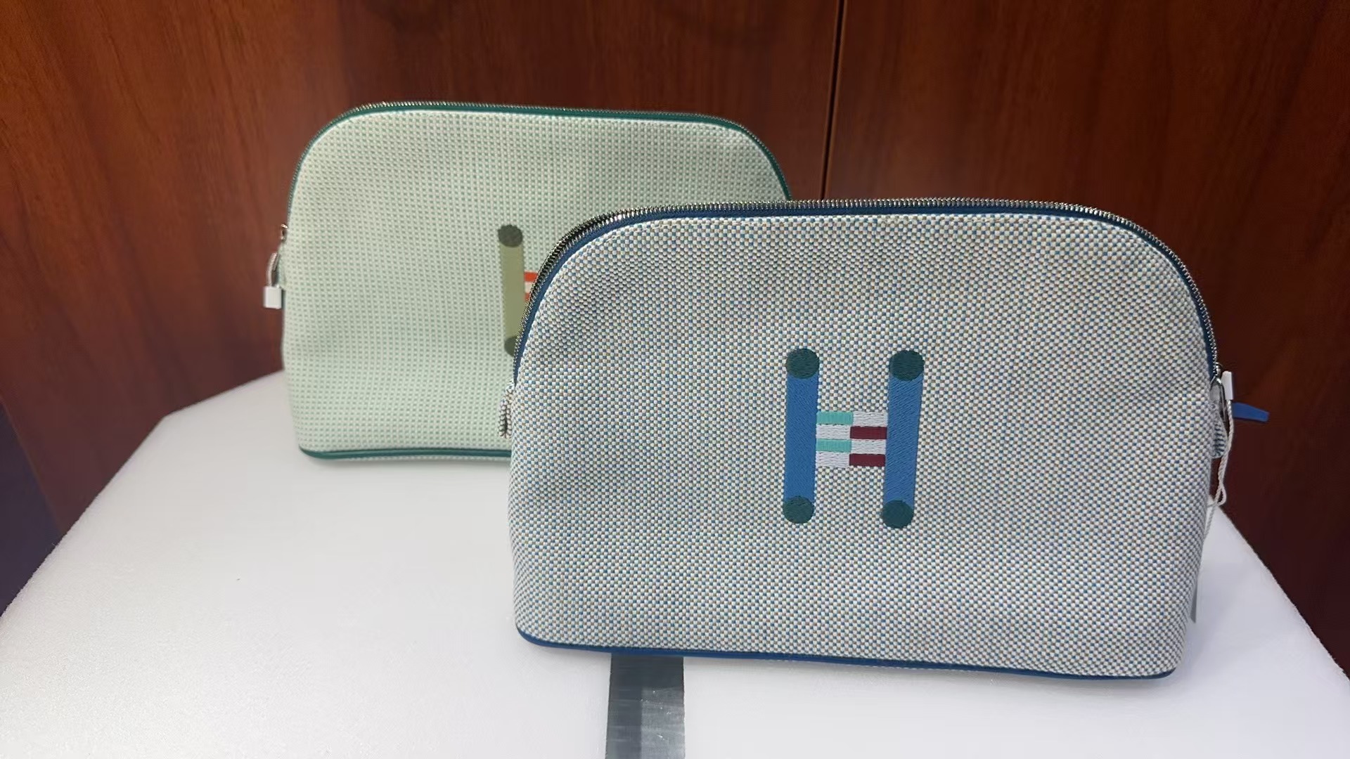 H圖案手拿包 大size -M