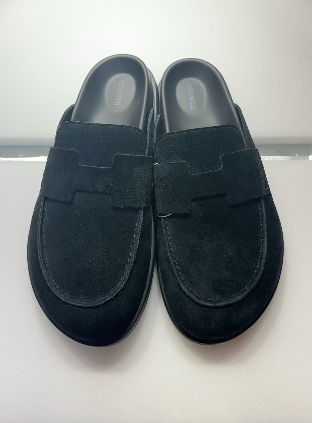 H 黑色包頭拖鞋 -M