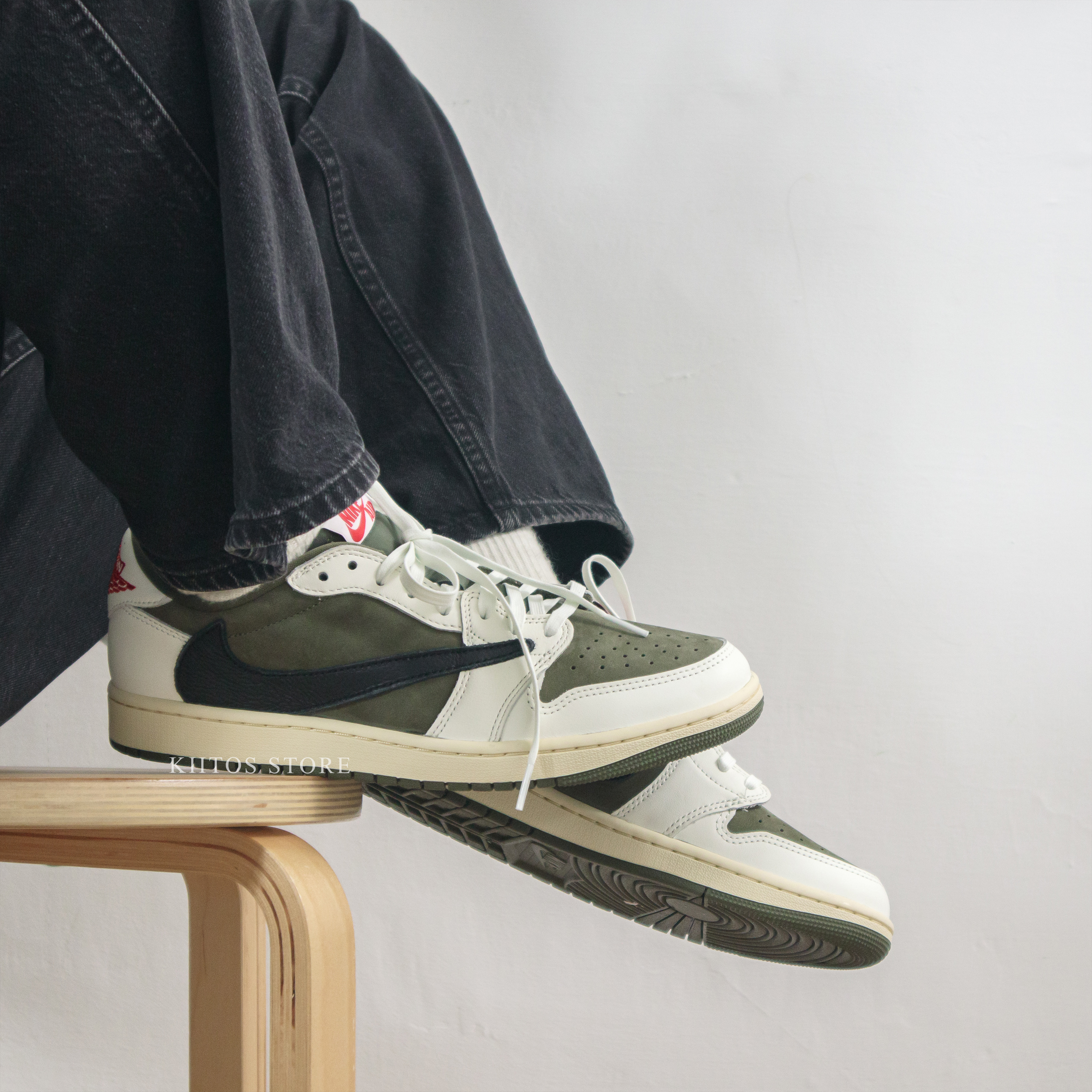 Travis Scott x Nike Air Jordan 1 Low OG "Medium Olive" 橄欖綠 倒鉤 男鞋 DM7866-200