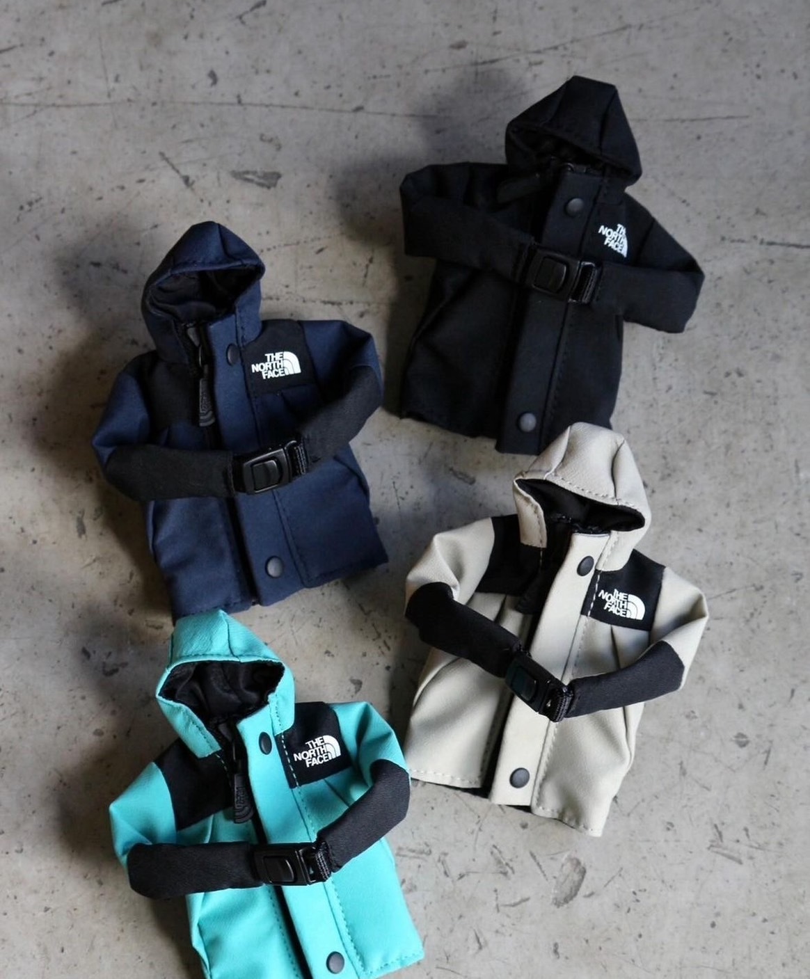 日本 TNF Mini Mountain Jacket 鑰匙圈