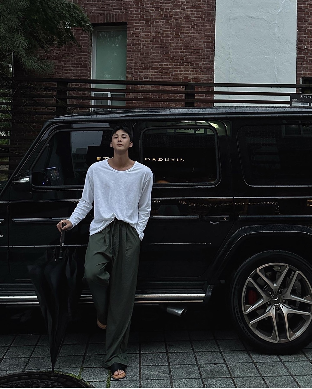 Ｕ領寬鬆長袖Ｔ