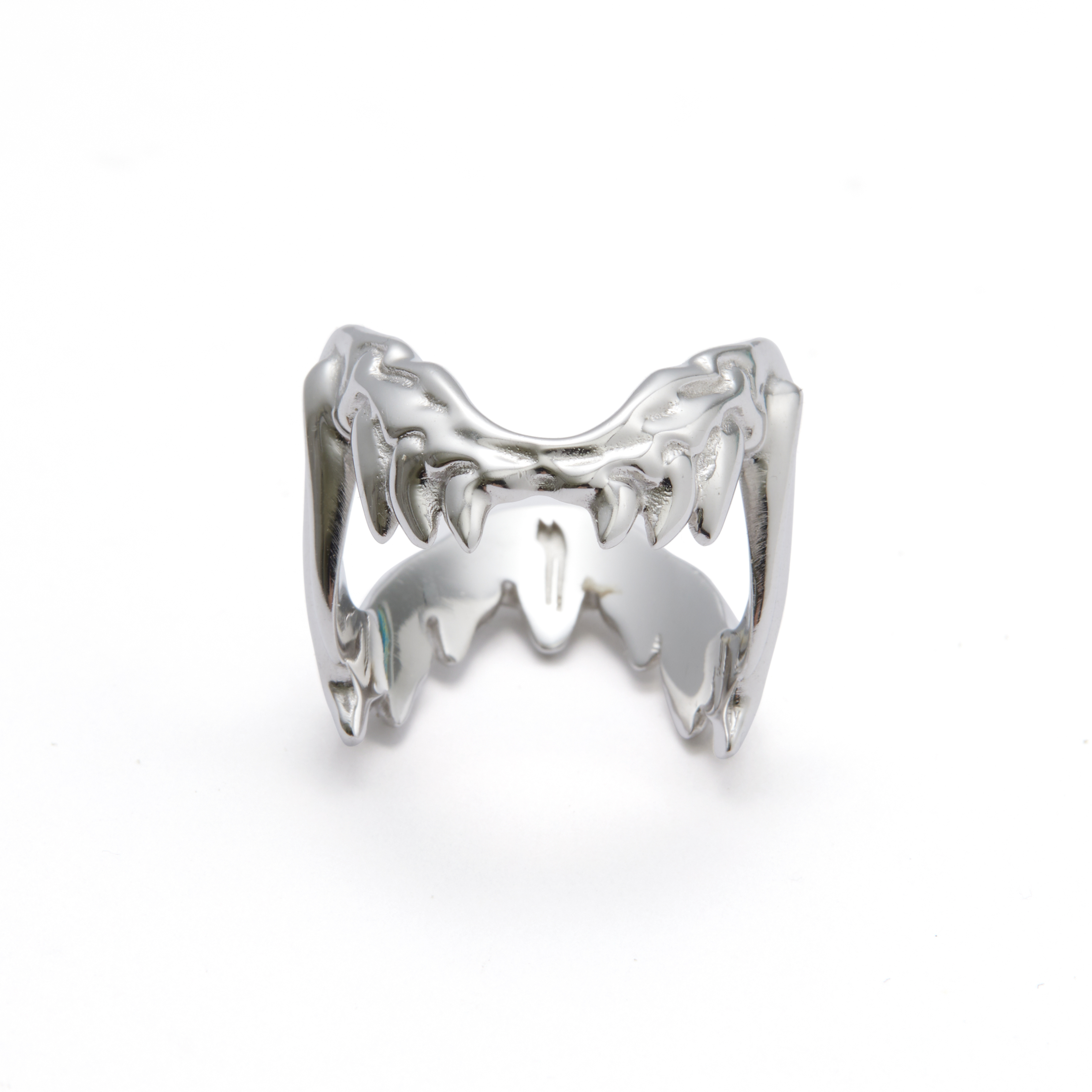 Fe3C Bug Teeth Ring