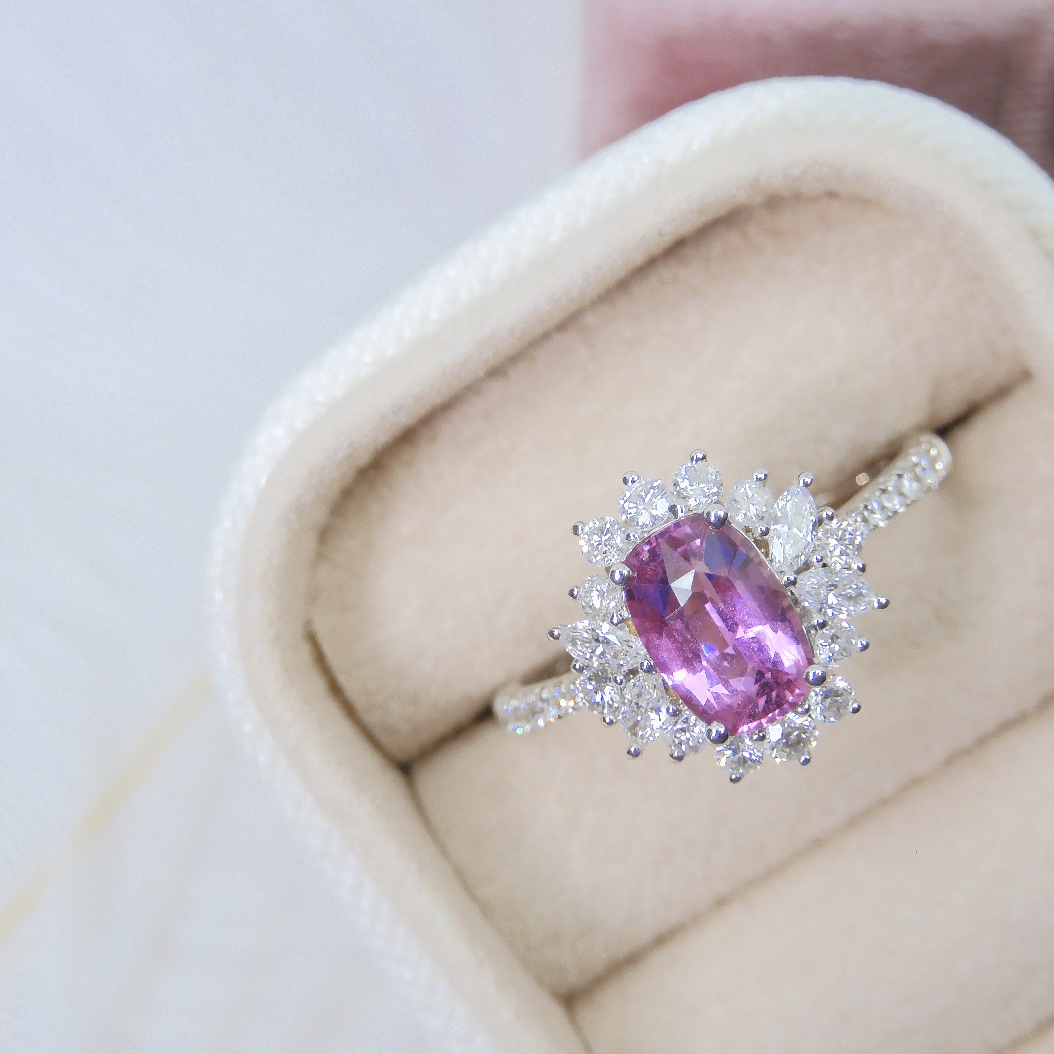 18K金 1.22ct 粉紅藍寶石戒指 (配國際證書)