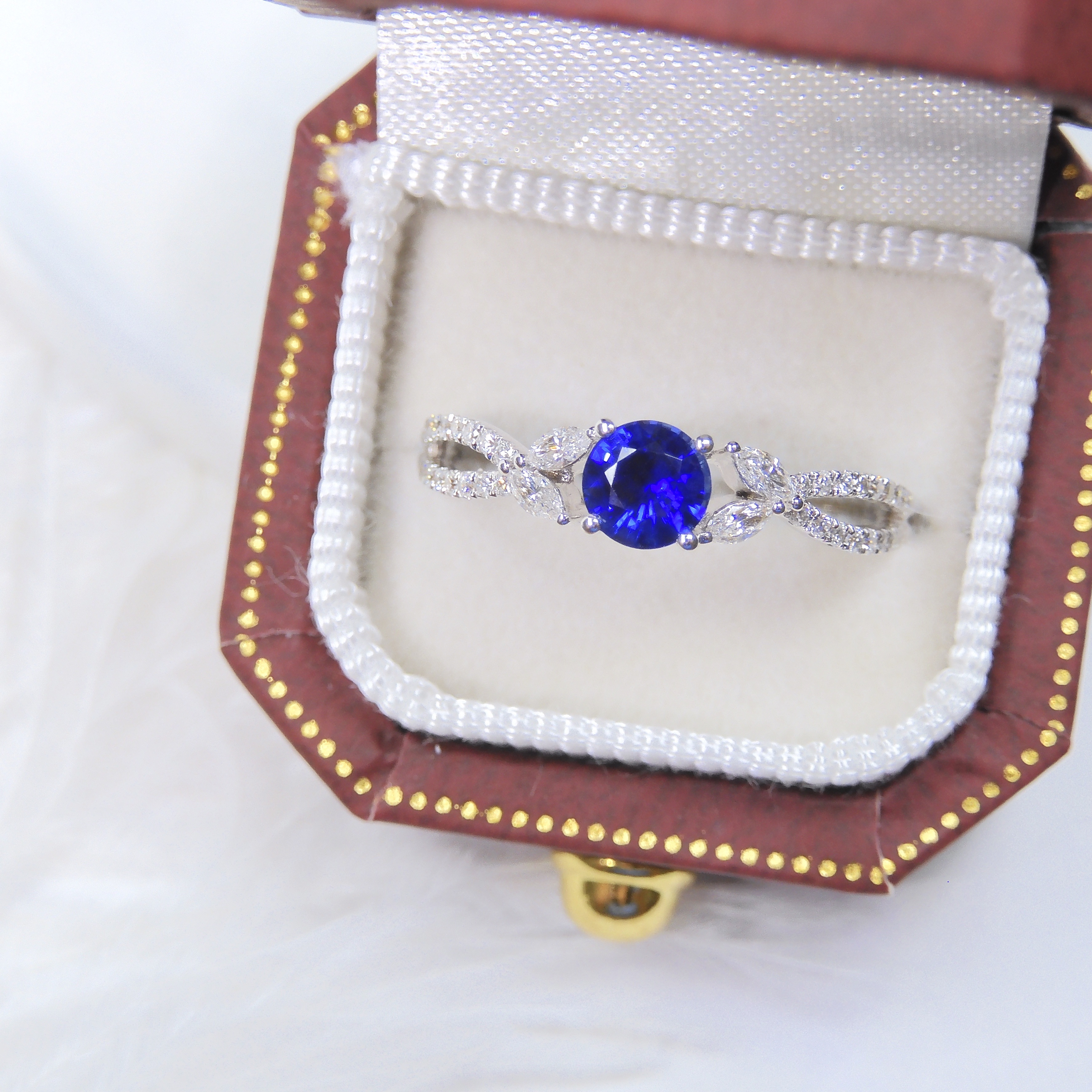 18K金 0.43ct 藍寶石戒指 (配國際證書)